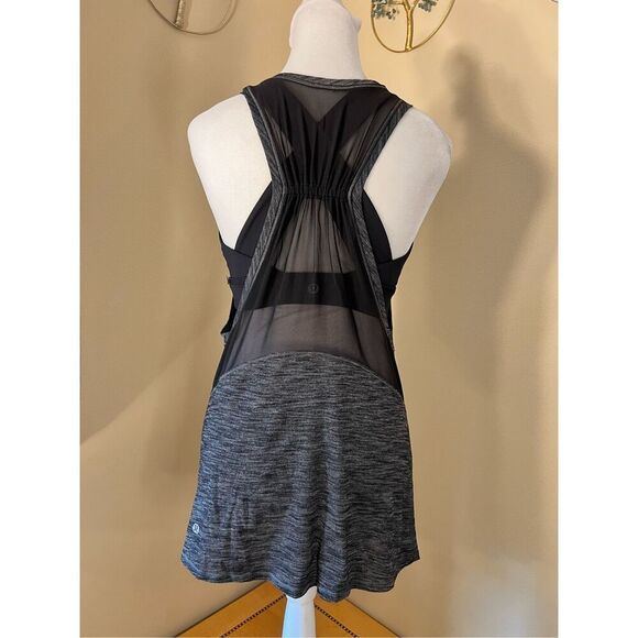 Lululemon Heathered Black / Black Work The Circuit Tank Athletic Tank Top Size 6 - Picture 2 of 7